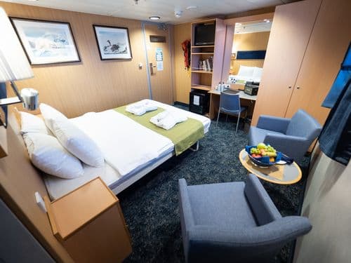 MS Quest - Owner's Cabin