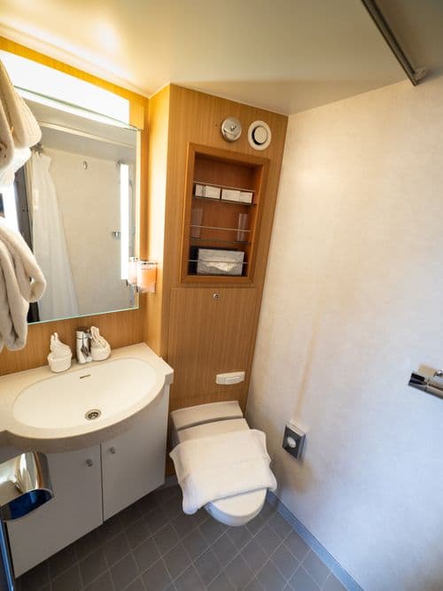 MS Quest - Twin Cabin Plus