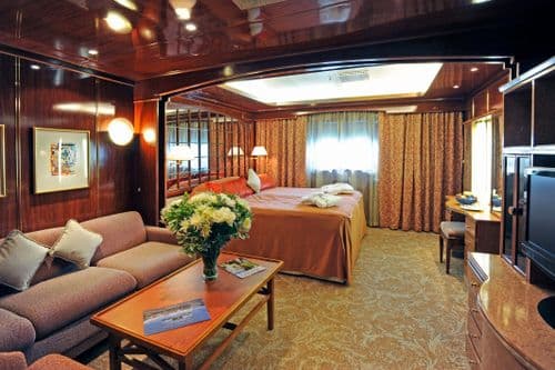 Island Sky porthole suite